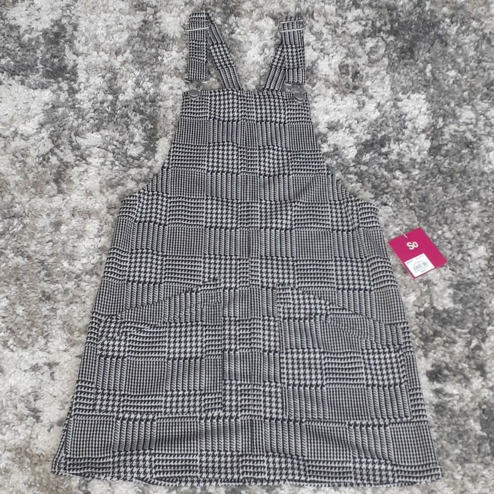 BNWT S0 jumper